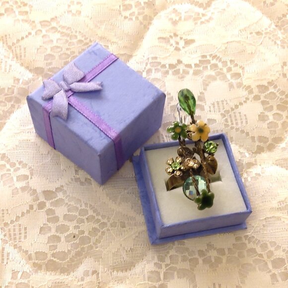 VTG NWOT Monet Girls Women Floral Design Cubic Zirconia Adjustable Vintage Ring - Picture 9 of 12